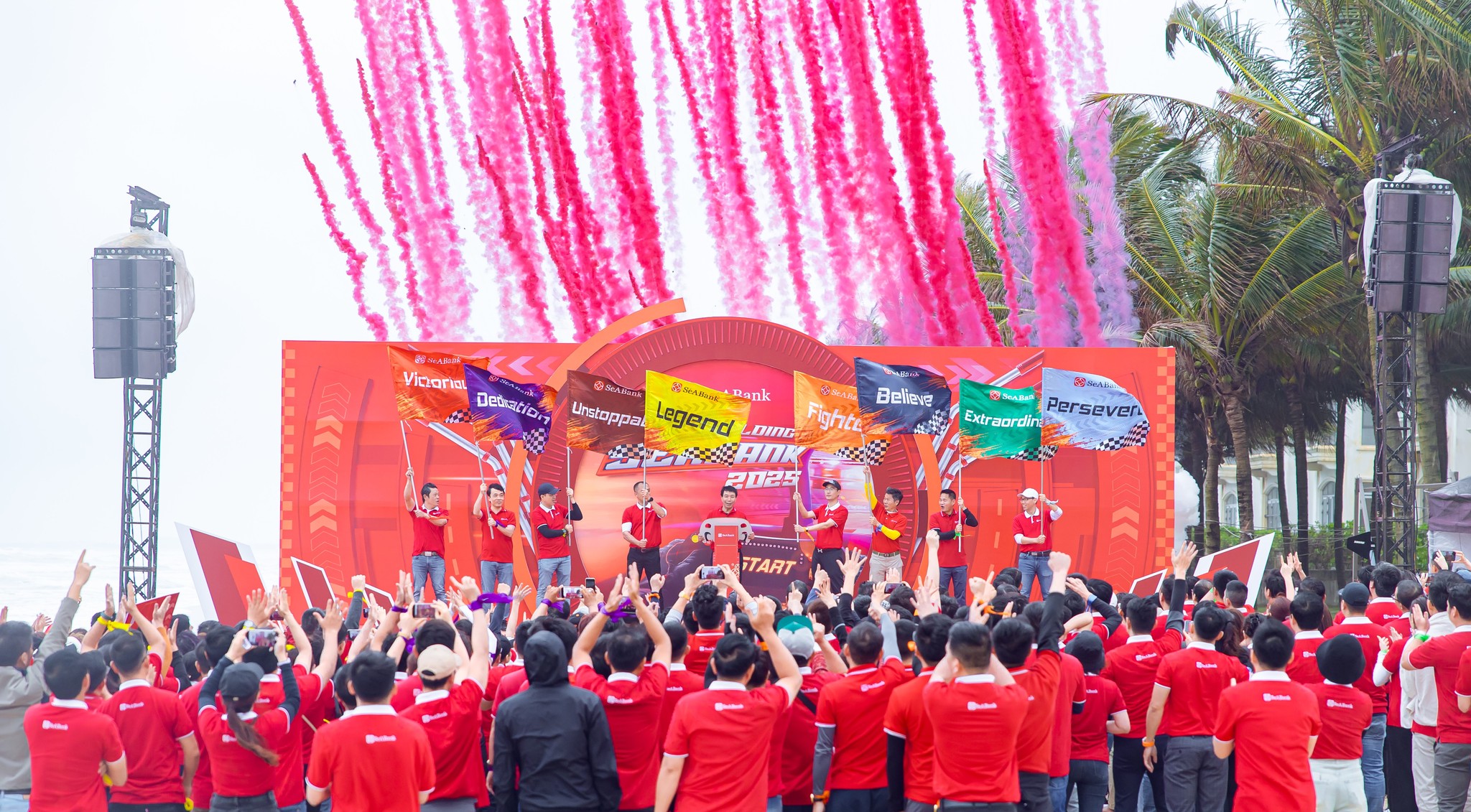 Hai giải thưởng uy tín ghi nhận chiến lược phát triển bền vững của SeABank