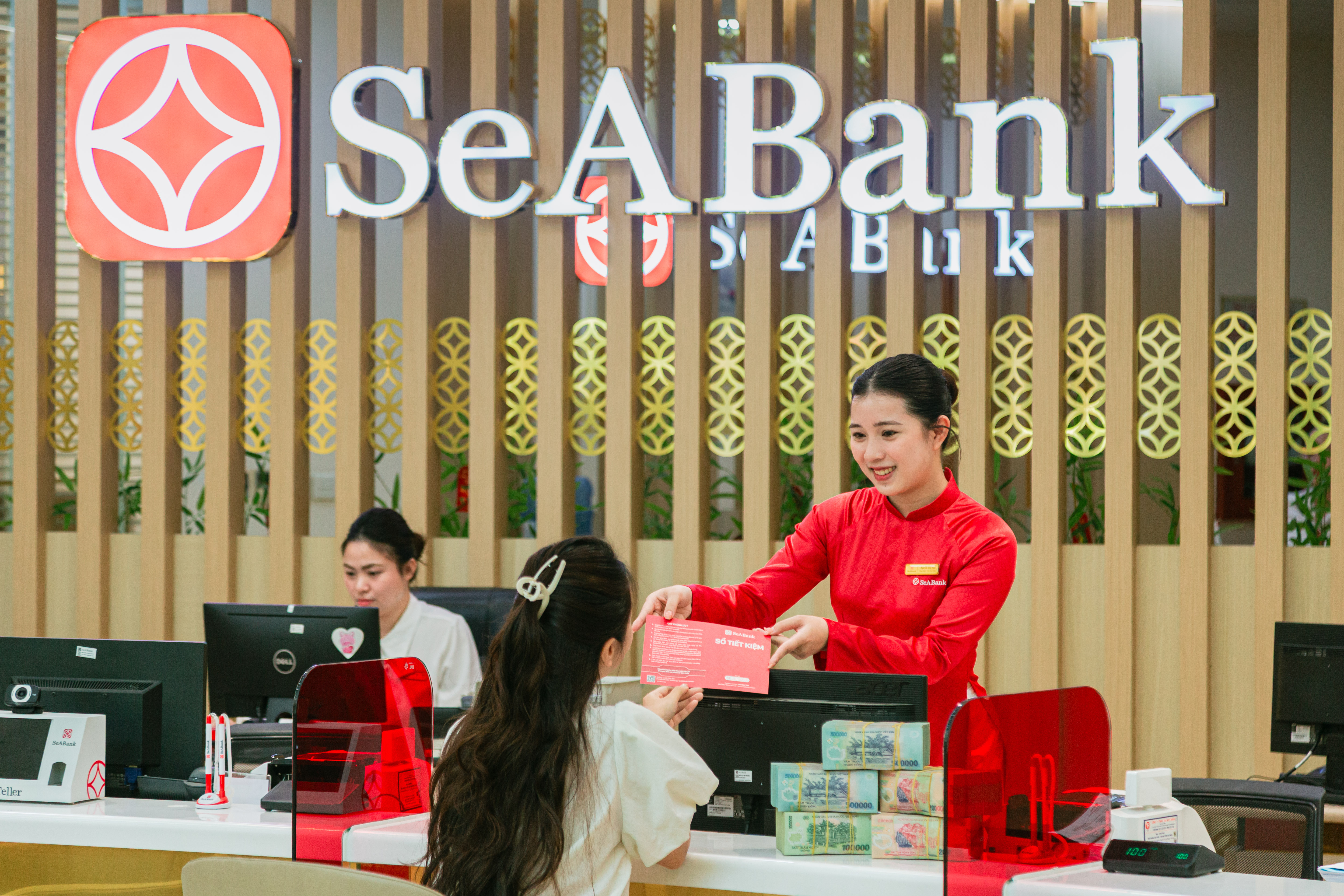 SeABank giảm 0,5 - 0,7%/năm lãi suất huy động các kỳ hạn từ 6 tháng