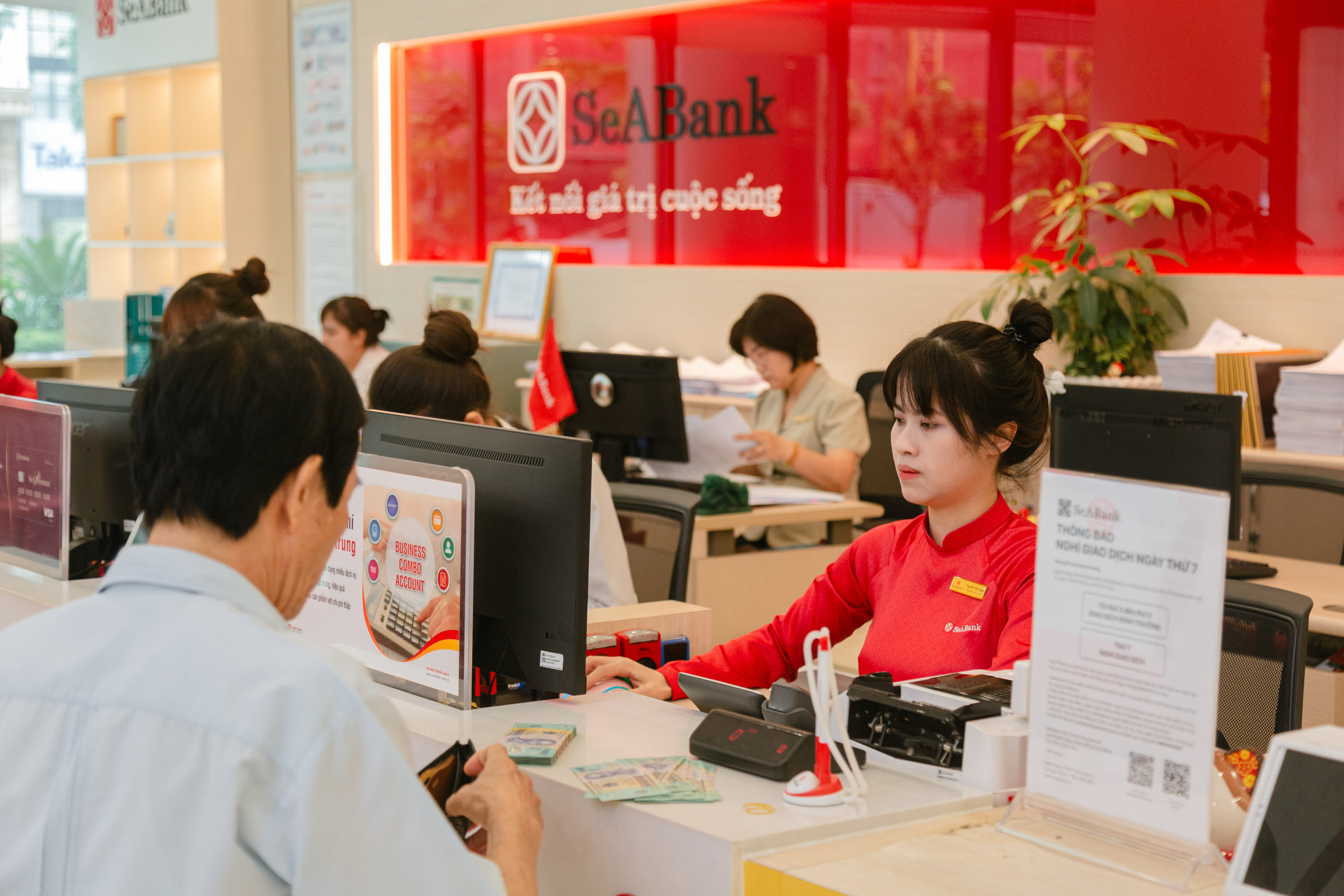 What does Moody’s Credit Rating upgrade reveal about SeABank?