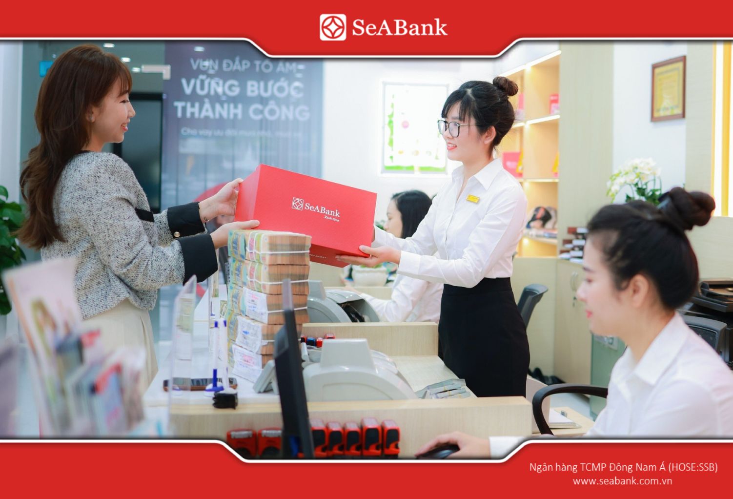 Ưu tiên gửi tiết kiệm tại các ngân hàng uy tín, năng lực tài chính vững mạnh và dịch vụ chăm sóc khách hàng chu đáo