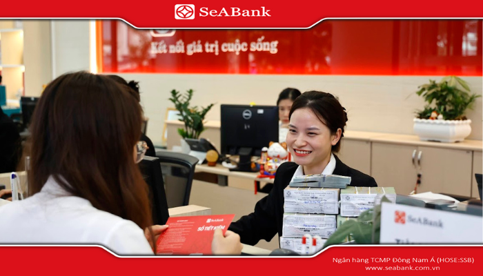 Khách hàng nên liên hệ tư vấn viên để được giải đáp về các quy định của gói tiết kiệm