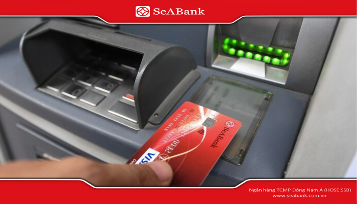 Thẻ ATM có thể sử dụng để tút tiền, thanh toán trực tuyến hoặc tại điểm bán