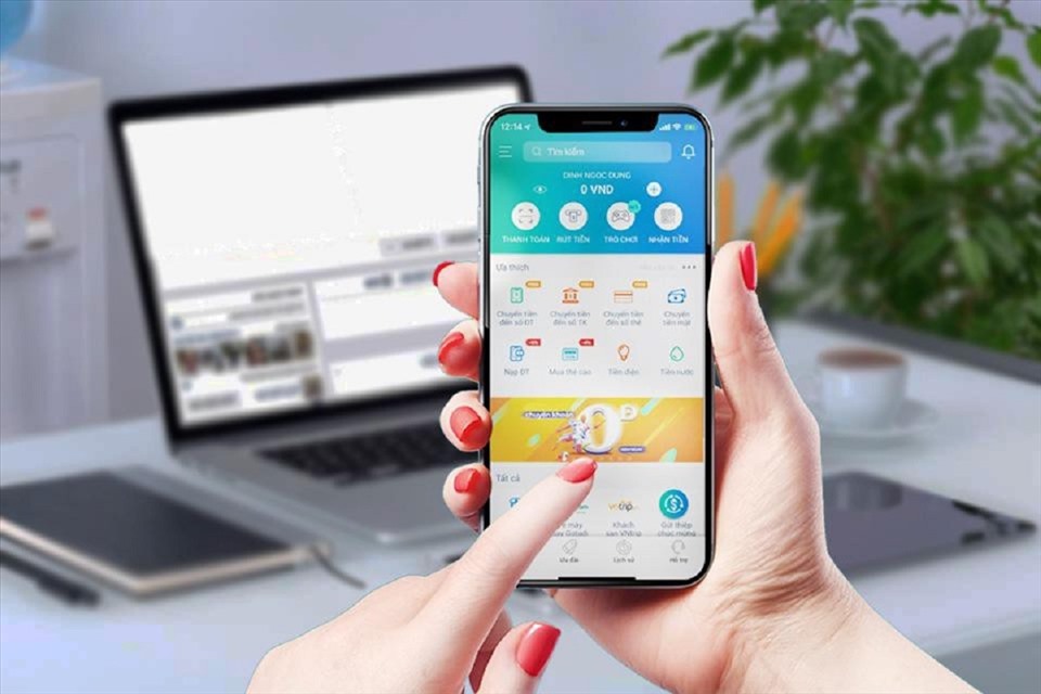 Để có thể thực hiện thanh toán tiền điện online bạn cần có một chiếc điện thoại thông minh kết nối mạng, tài khoản ngân hàng có số dư khả dụng…
