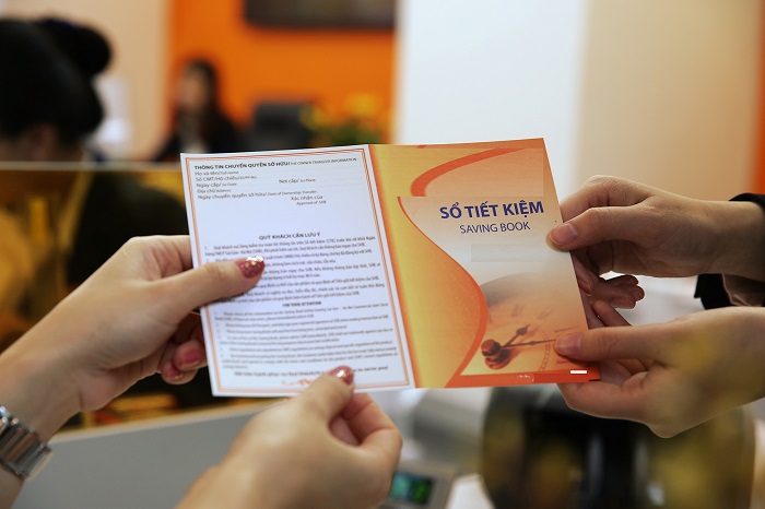 Cần kiểm tra kỹ các thông tin cá nhân và sổ tiết kiệm để đảm bảo độ chính xác