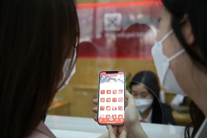 Tùy theo từng kỳ hạn sổ tiết kiệm online mà mức lãi suất khách hàng nhận được từ SeABank dao động từ 0,2 đến 6,45%/năm.