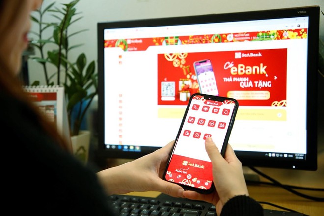 Khách hàng có thể thanh toán thẻ tín dụng online qua SeANet hoặc SeAMobile
