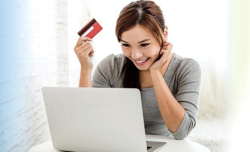 Thẻ sinh viên mang đến nhiều ưu đãi hấp dẫn khi mua hàng