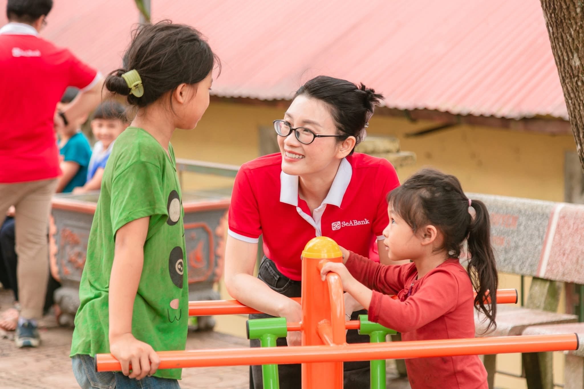 Từ những điều giản dị, vun đắp mùa hè yêu thương